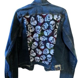 1990s denim jacket with skull print fabric